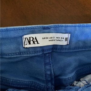 blue zara jeans!
